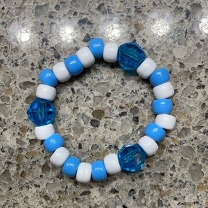 This is a simple bracelet